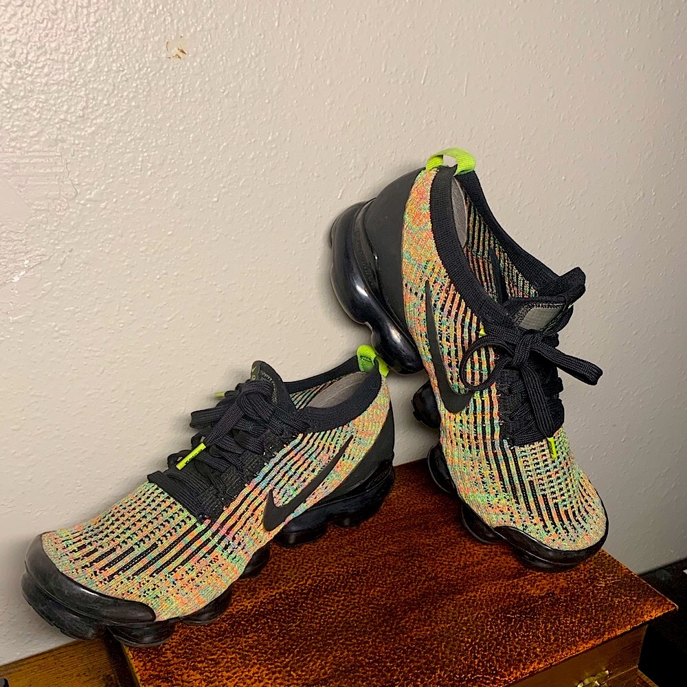 Nike Air Vapormax Flyknit 3 Rainbow Black Sz 8.5